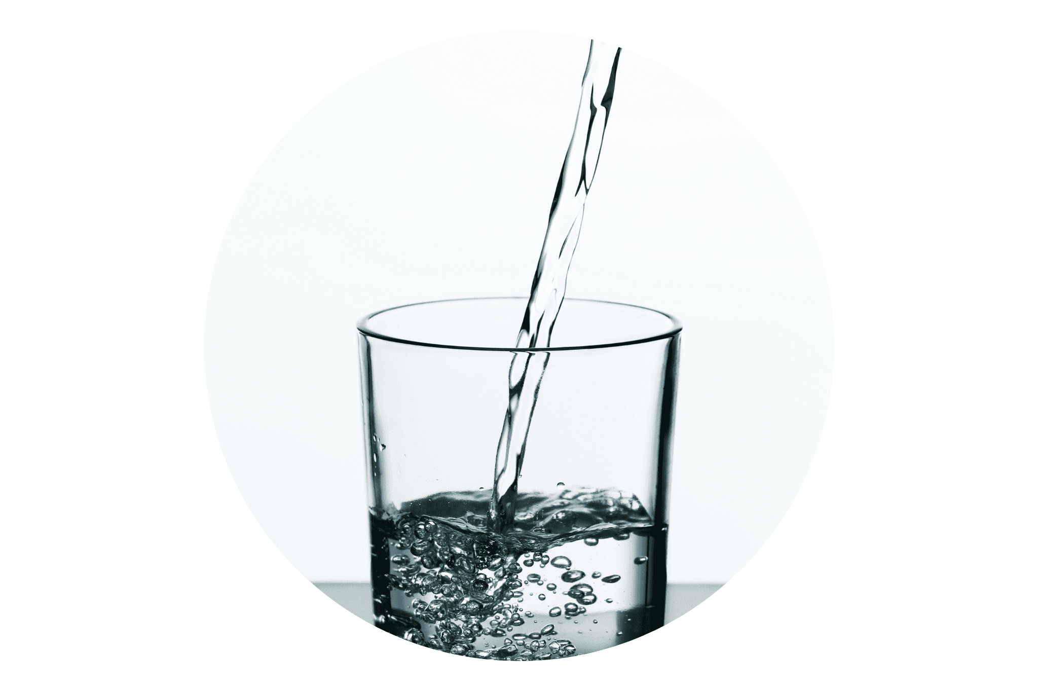 Verre d'eau pour s'hydrater