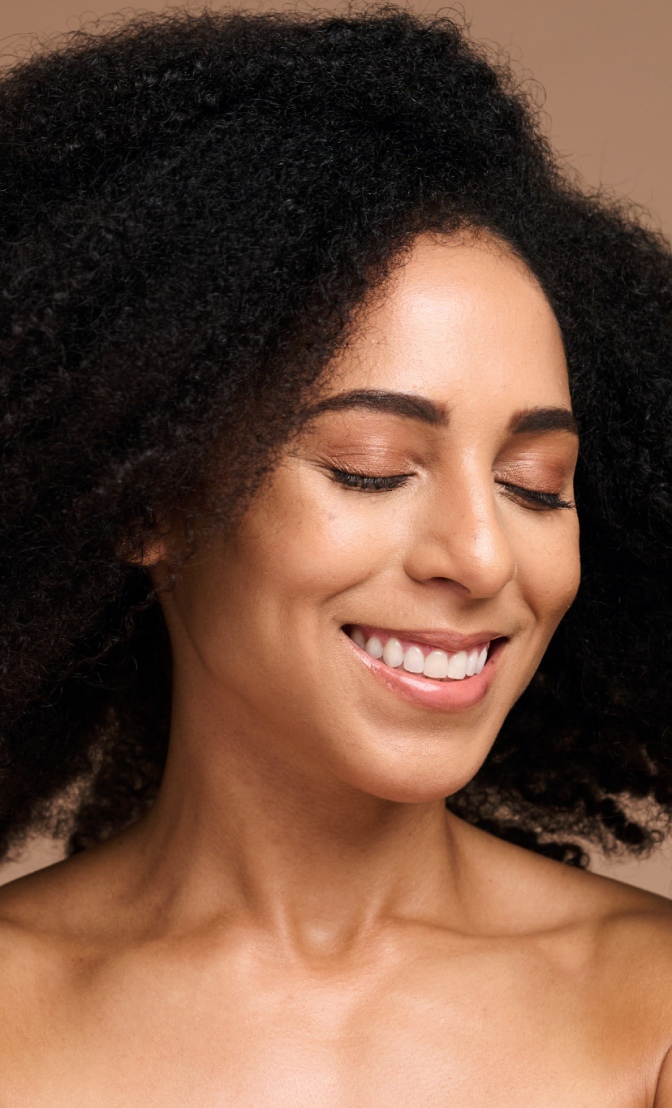 cheveux naturels d'une femme noire