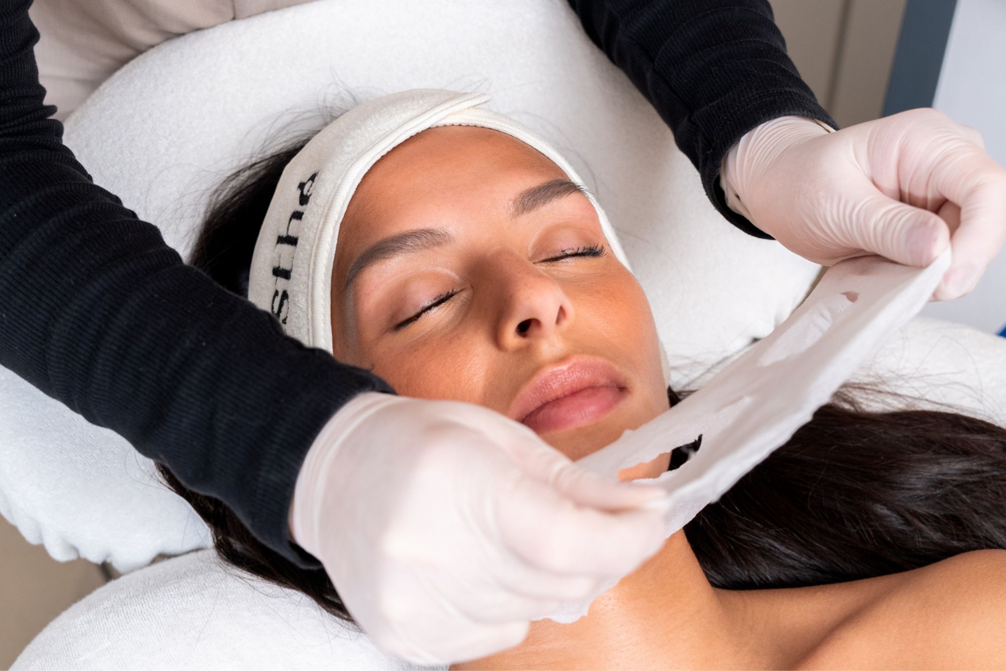 Séance de peeling superficiel dans le centre aesthé Lille